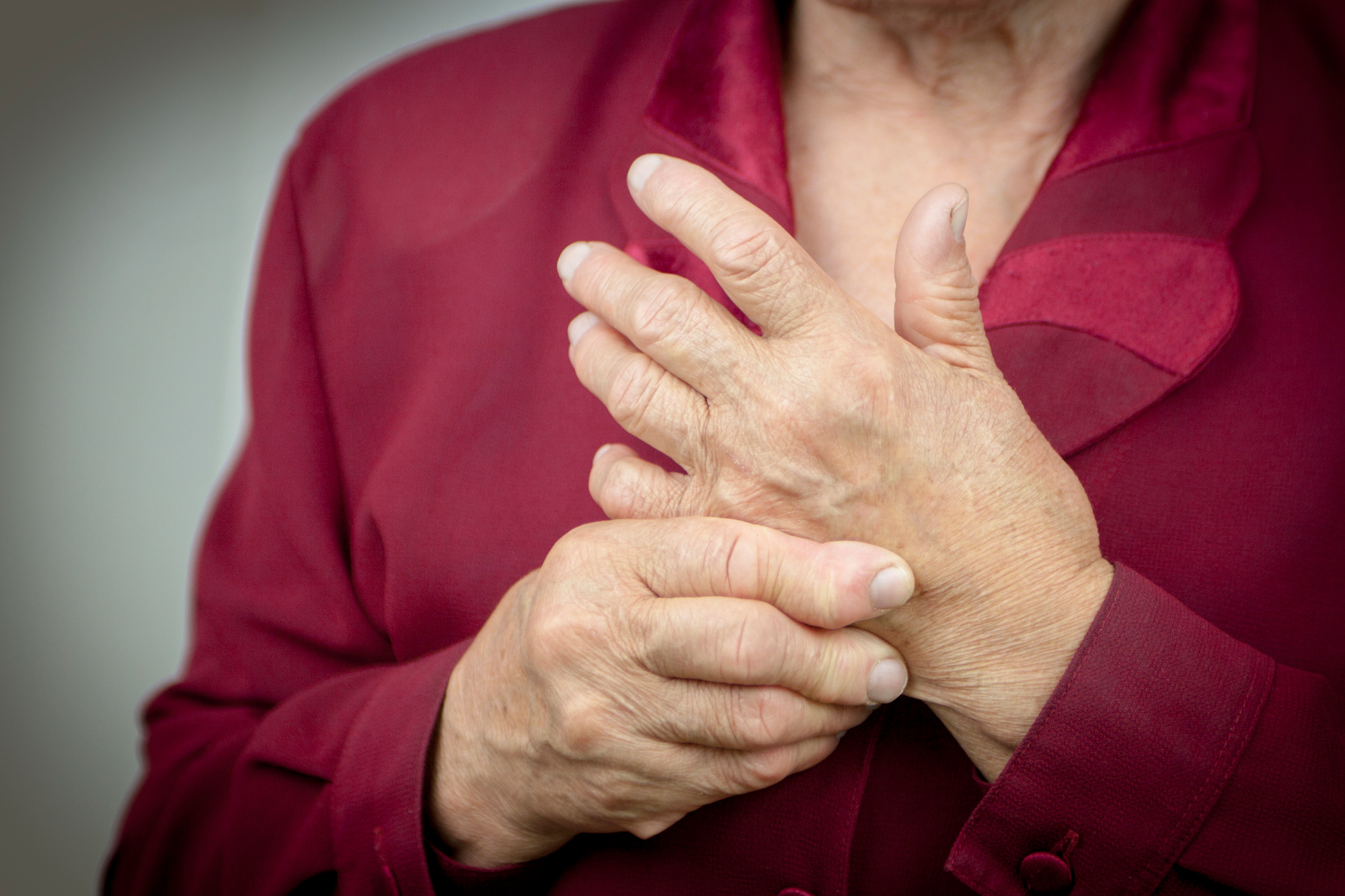 Revmatoidni artritis – kako se ga zdravi?