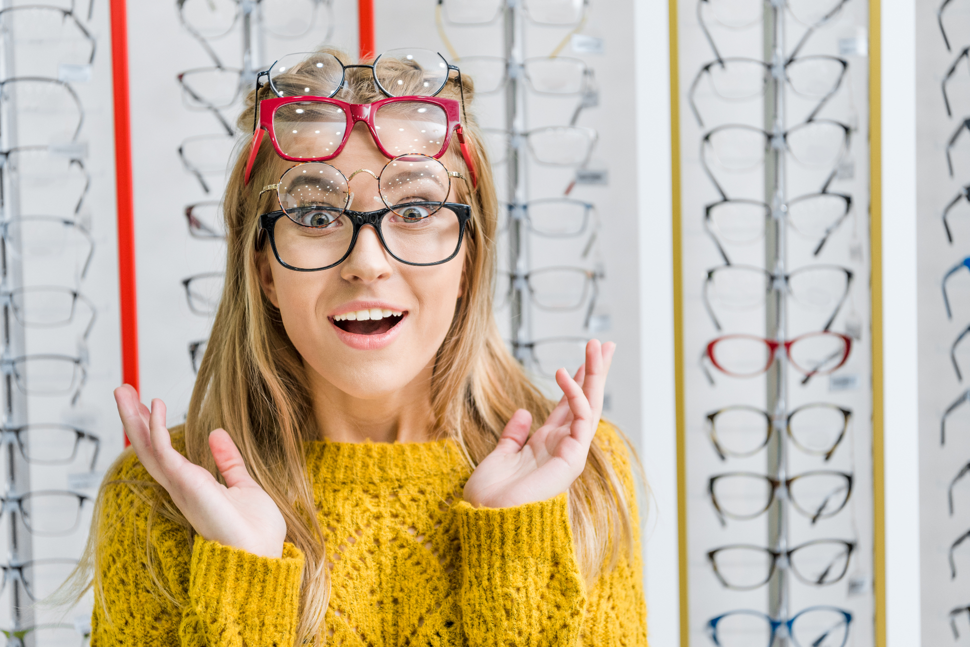 Optika nam lahko pomaga pri izvrstni izbiri očal